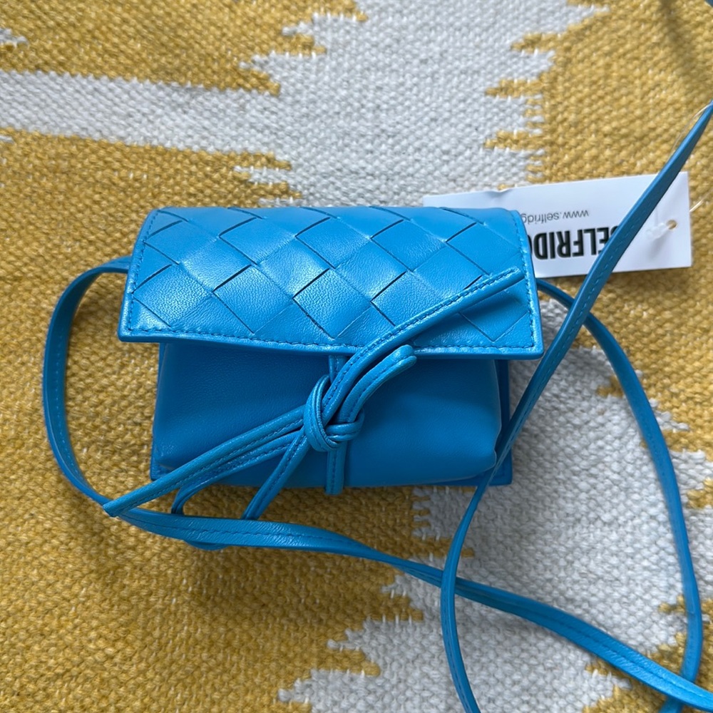 NWT Bottega Veneta Card Case on a Strap